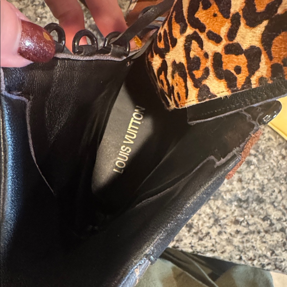 Brown and Black Leopard Boots size 9 with box - Picture 14 of 14